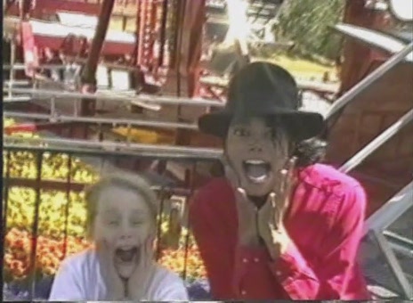Michael.Jackson.-.[08.Private.Home.Movies.二锅头].mv[(023543)19-29-21].JPG