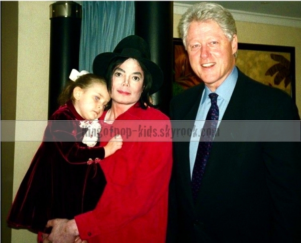 Michael-s-Babies-prince-michael-jackson-9819839-599-483.jpg