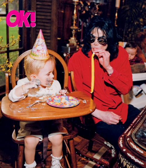 1999  Michael at Prince\'s first birthday party in 1998.jpg