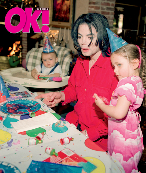 2003  Blanket, Michael and Paris at Prince's 6th birthday party in 2003.jpg