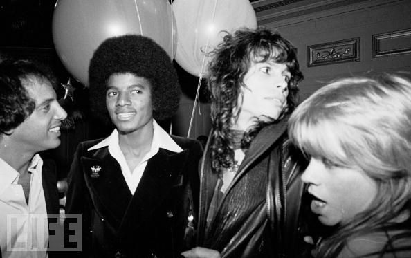 MJ-Steven-Tyler-michael-jackson-18721876-594-373.jpg