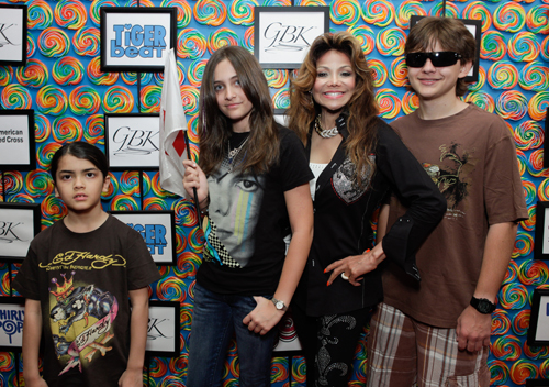 latoya_prince_paris_blanket_jackson_apr1.jpg