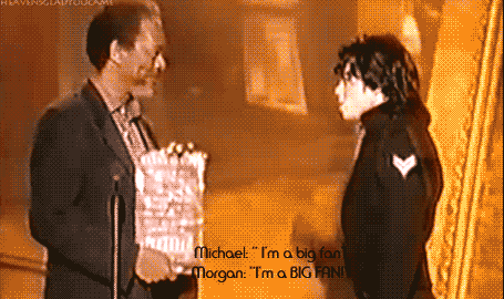 mike-michael-jackson-24729166-455-270.gif