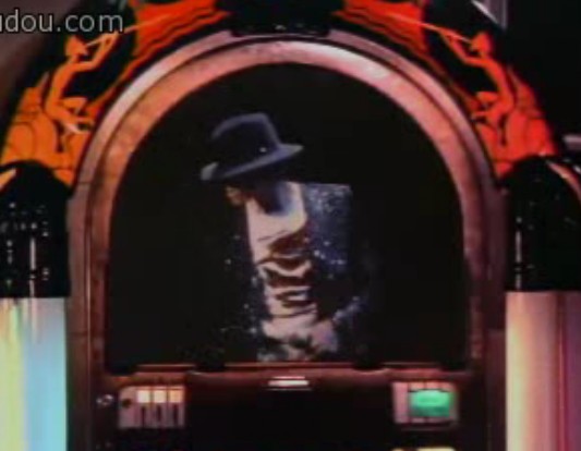 billie jean 蓝色背心.jpg