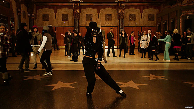 jasmine-moradi-Michael-Jackson-Hollywood-Tonight_副本.jpg