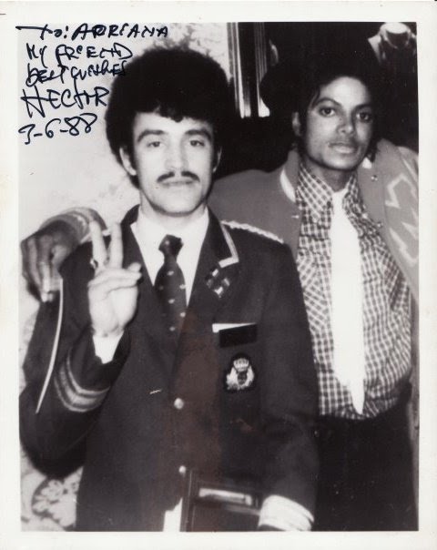 hector_camona_with_michael_jackson_-_copia.jpg