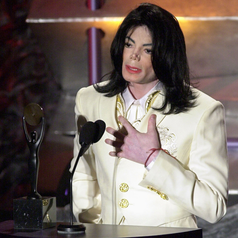 michael_jackson_2001-famea_副本.jpg