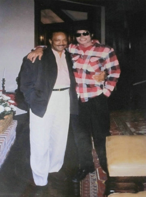 rare-michael-jackson-31524580-356-480.jpg