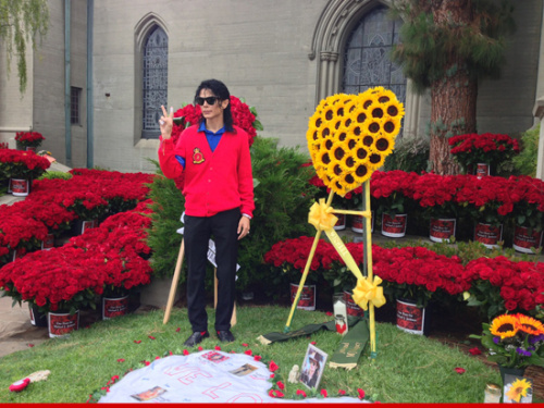 0625-michael-jackson-forest-lawn-1.jpg