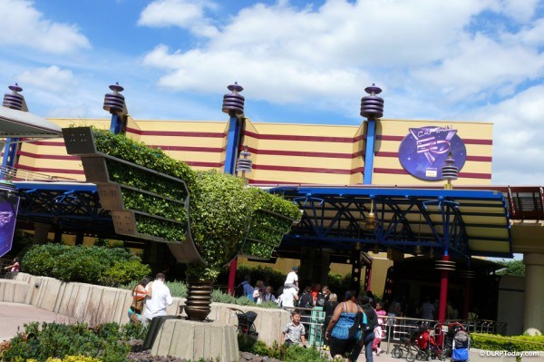 captain_eo_of_disneyland_paris.jpg