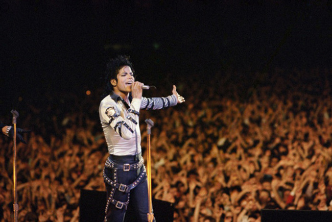 full_12-eyedea_michael-jackson-concert.jpg