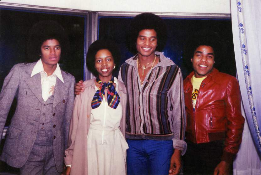michael-jackson-jackson-family-photos-14.jpg