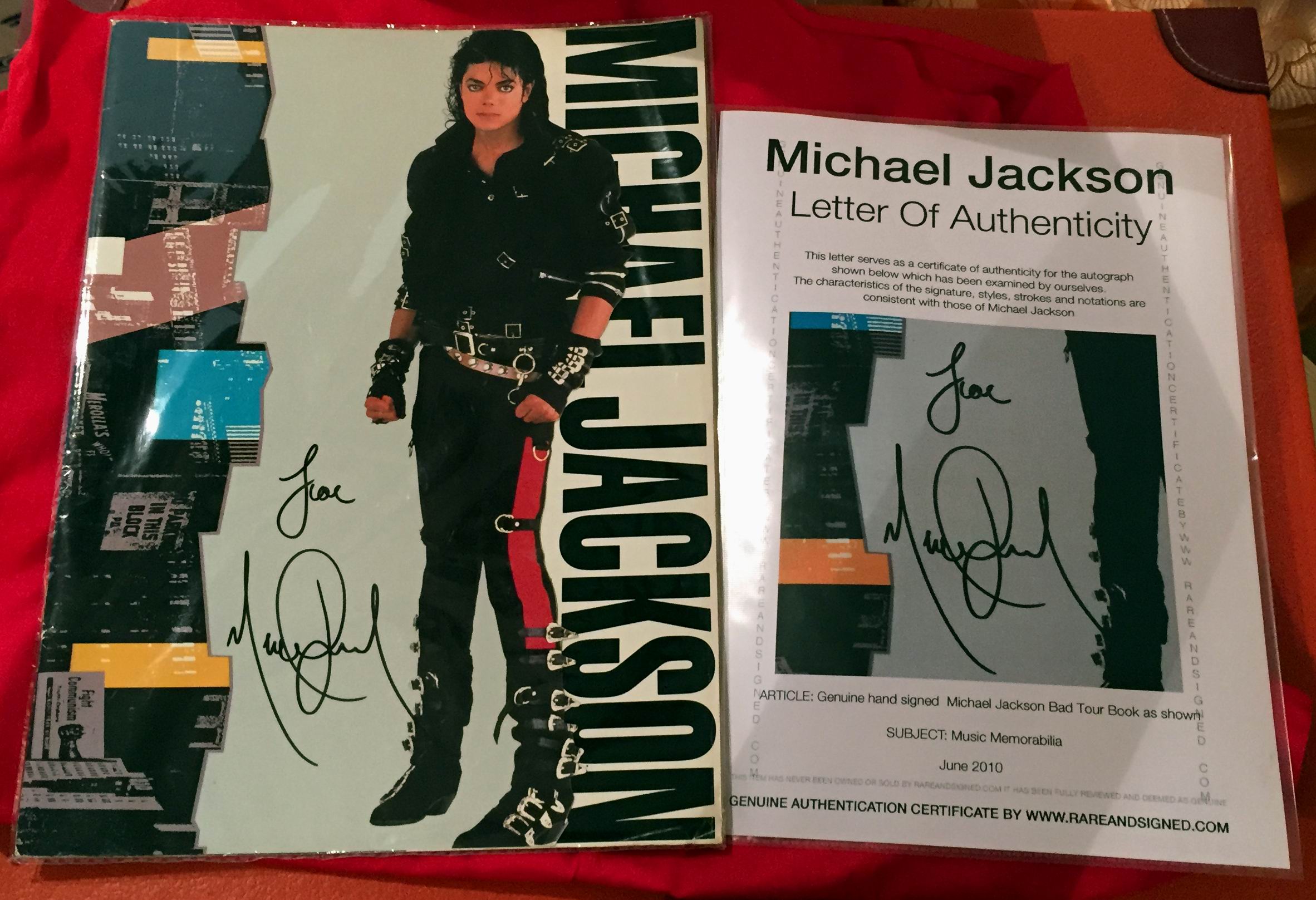 NO.4 BAD TOUR BOOK.jpg