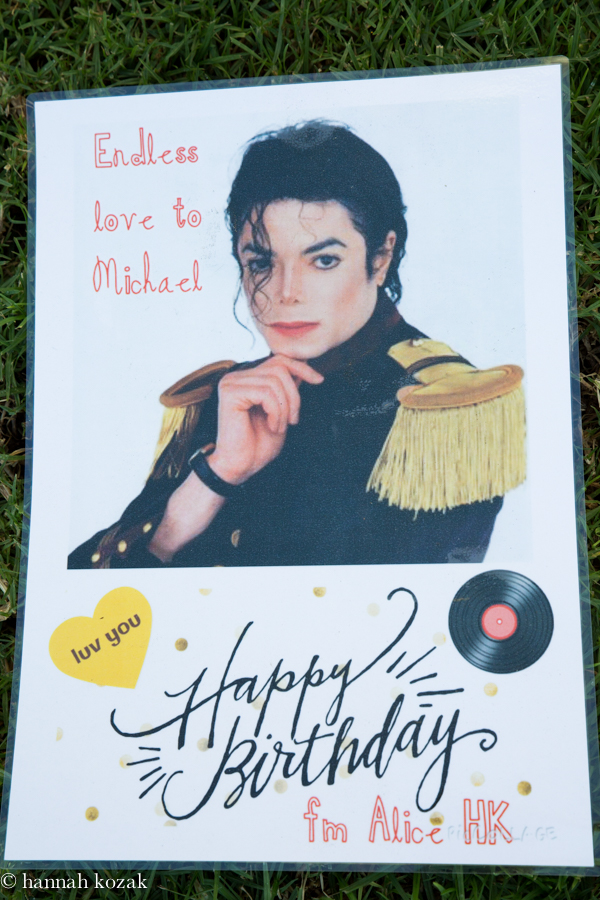 hannah_kozak_celebrating_michael_jackson_birthday-5889.jpg