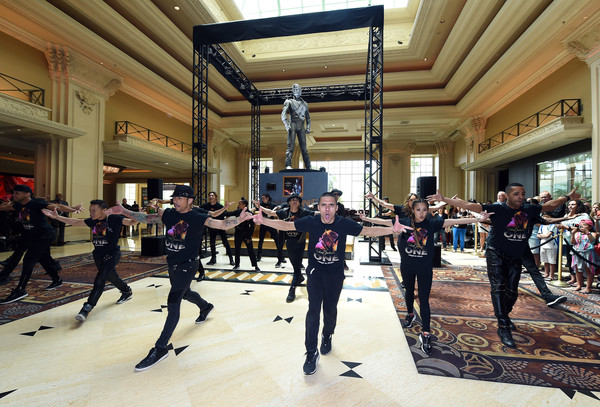 Michael Jackson HIStory Statue Unveiled Mandalay 48bCHI3Q3rWl.jpg