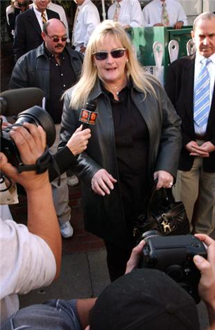 debbie_rowe.jpg