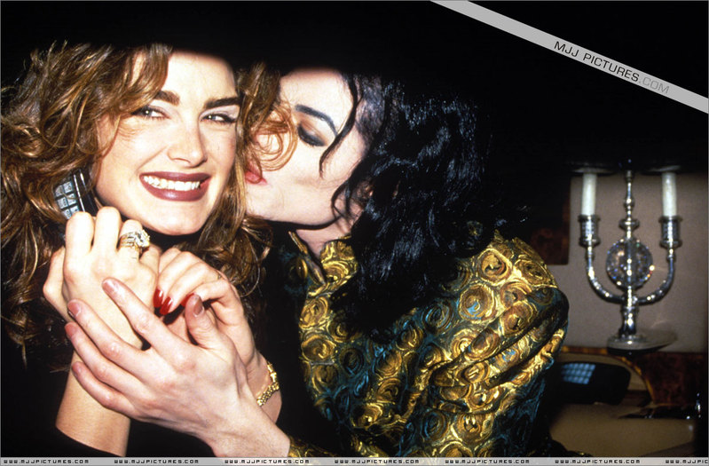 kissing Brooke Shields.jpg