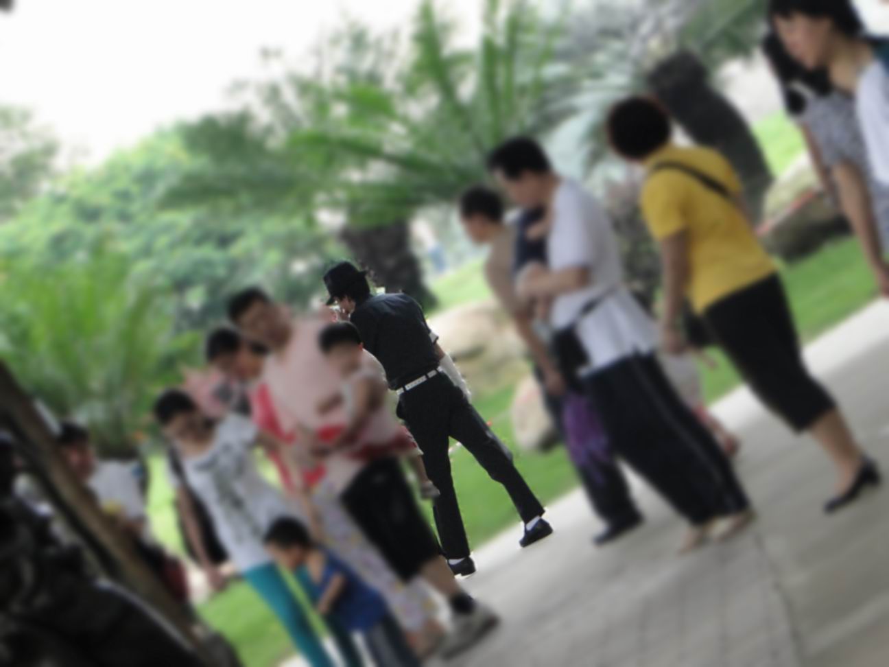 人群中你最瞩目