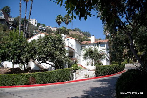 MichaelJacksonsFirstLosAngelesHome8.jpg