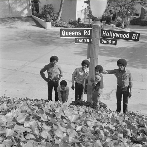 Queens Road Signs.jpg