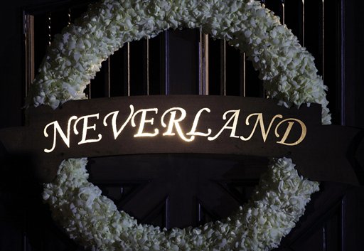 NR-wreath.jpg